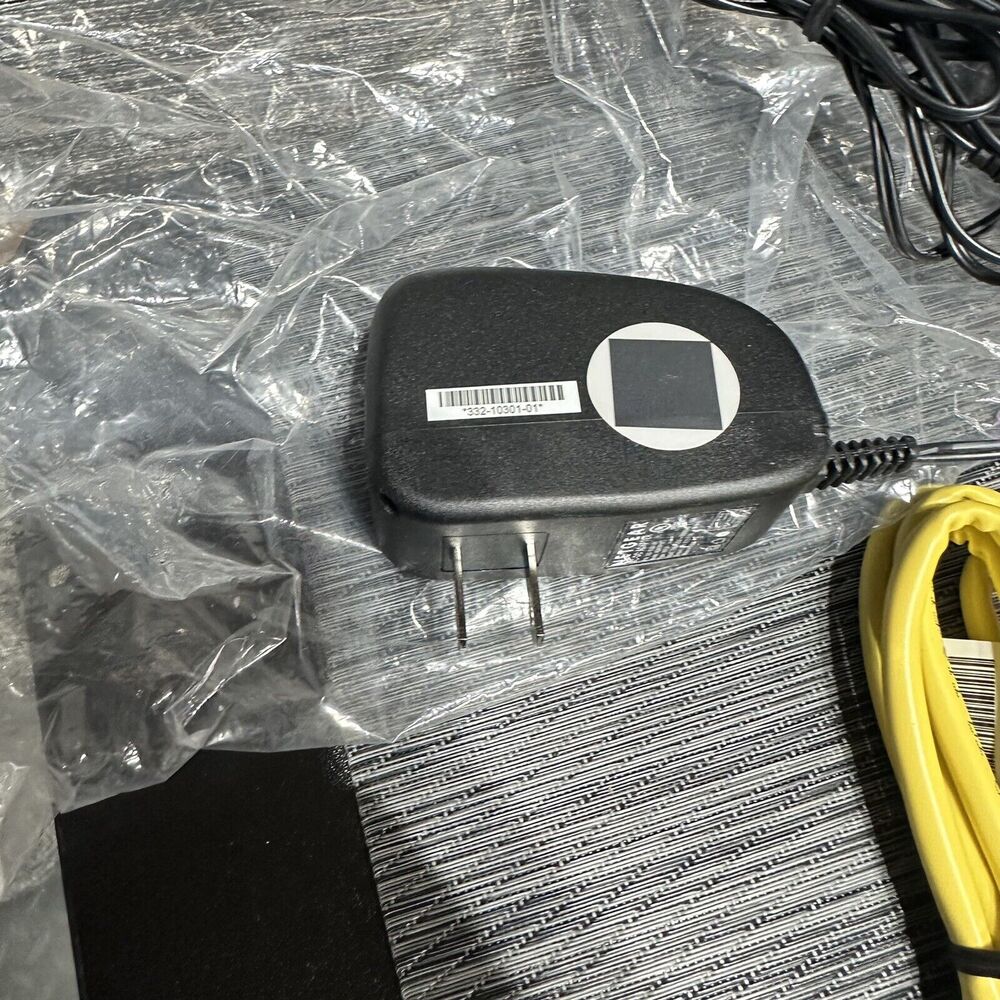 NETGEAR AC1600 Wifi Cable Modem Router C6250 - Black - Picture 3 of 7